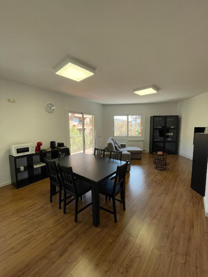 Apartamento Centrico En Berga - Alberga Exterior foto