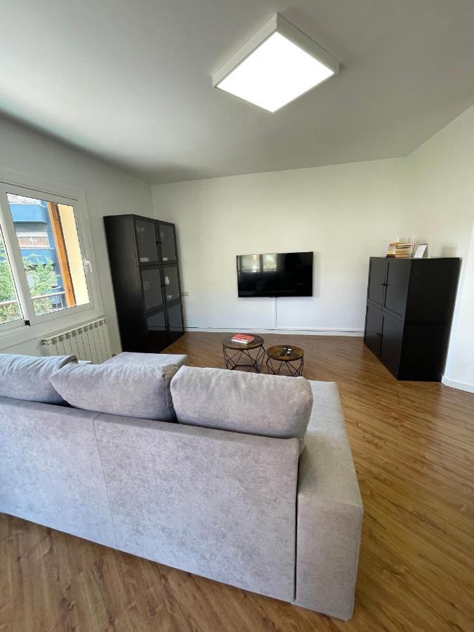 Apartamento Centrico En Berga - Alberga Exterior foto